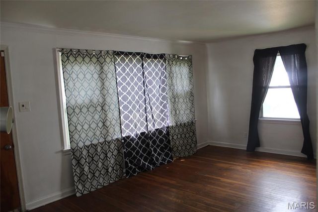 1501 Akron Drive, St Louis, MO 63137