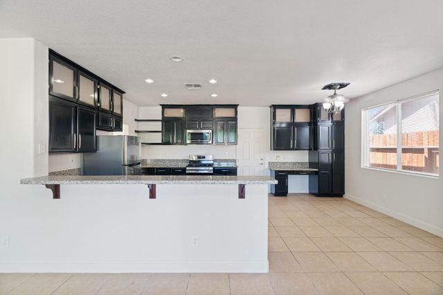 9534 Palazzo Dr, Stockton, CA 95212