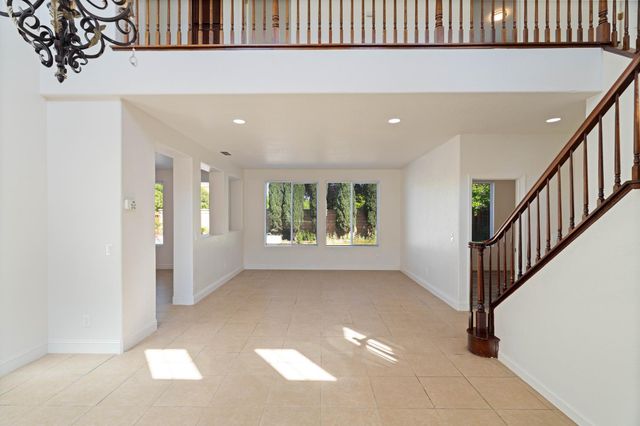 9534 Palazzo Dr, Stockton, CA 95212