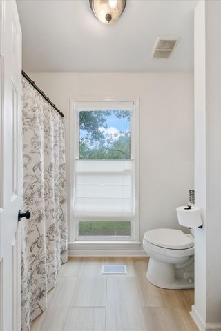 100 Windward Dr, Mount Juliet, TN 37122