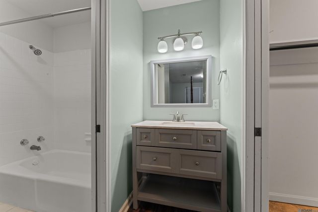 1248 Knollhaven Dr, Saint George, LA 70810