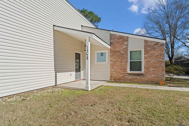 1248 Knollhaven Dr, Saint George, LA 70810