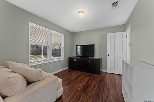 1248 Knollhaven Dr, Saint George, LA 70810