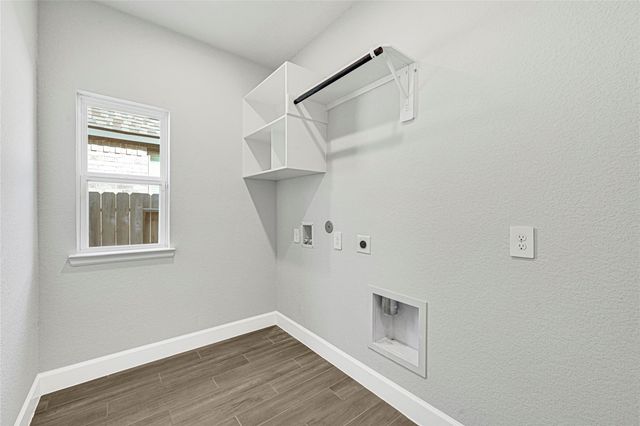 949 Cortez Creek Drive, Conroe, TX 77304