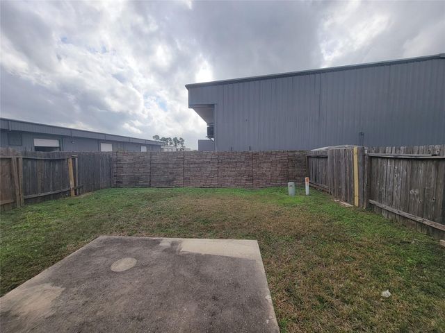 8935 Windfern Trace Drive, Houston, TX 77064
