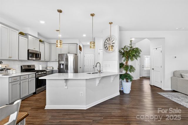 7720 Sea Turtle Way, Lancaster, SC 29720