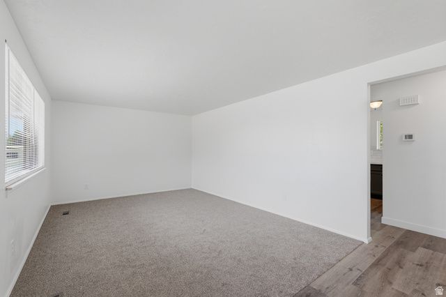 2866 W 1700 N, Clinton, UT 84015