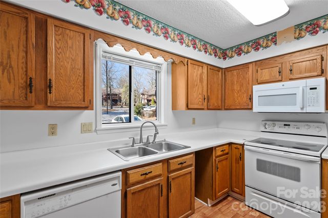 103 Cedar Forest Trail, Asheville, NC 28803
