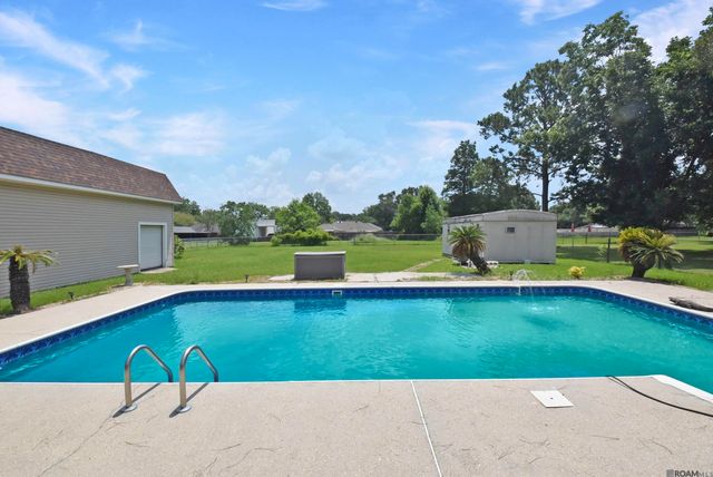 14456 Roddy Rd, Gonzales, LA 70737