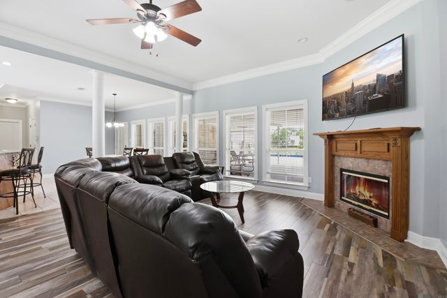 14456 Roddy Rd, Gonzales, LA 70737
