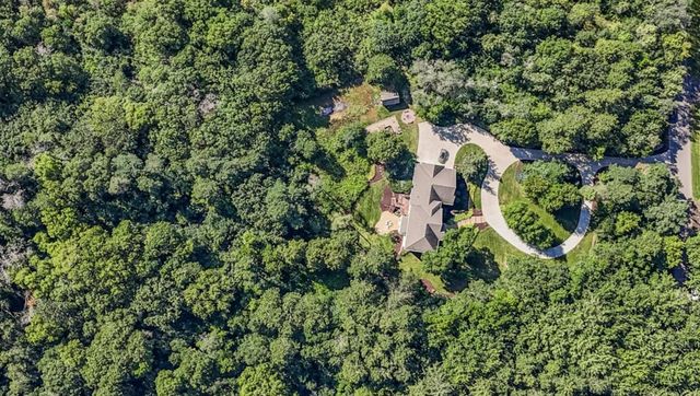 90 27th Street N, Sartell, MN 56377