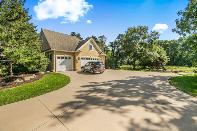 90 27th Street N, Sartell, MN 56377