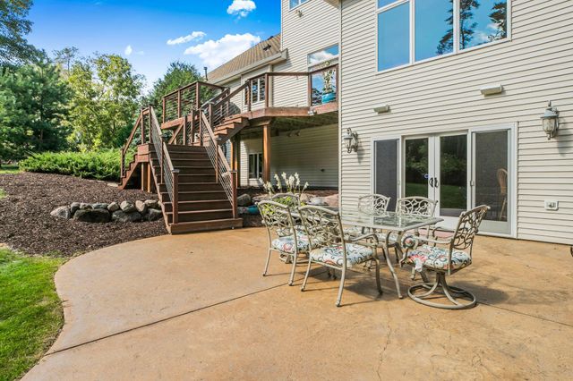 90 27th Street N, Sartell, MN 56377