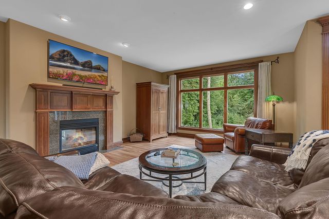 90 27th Street N, Sartell, MN 56377