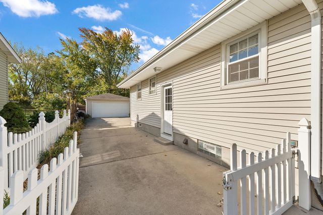 26 Timrick Drive, Munster, IN 46321