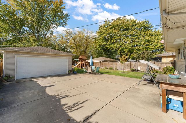 26 Timrick Drive, Munster, IN 46321