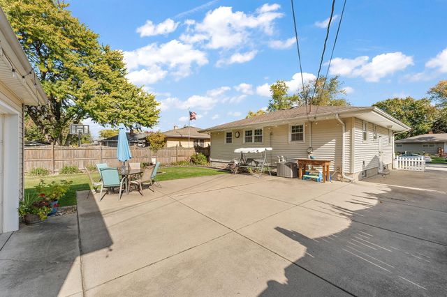 26 Timrick Drive, Munster, IN 46321