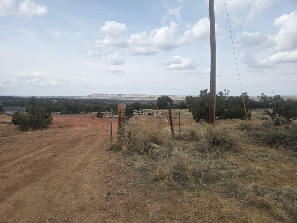 Image 8 of property listing at 469 Co Rd 11, Jemez Springs, NM 87025