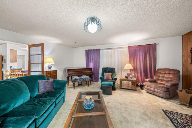 177 Genevieve Drive, Grants Pass, OR 97527