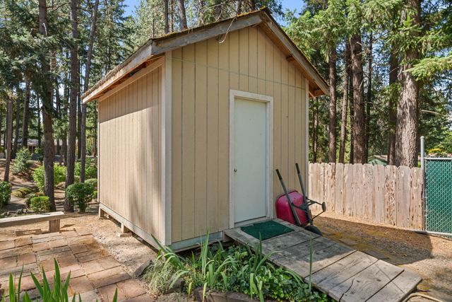 177 Genevieve Drive, Grants Pass, OR 97527