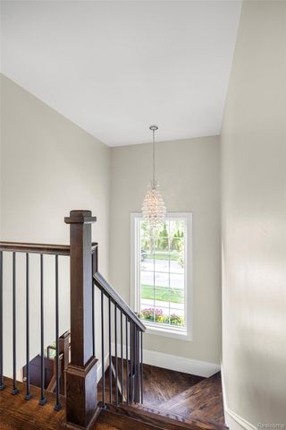 2872 Manchester Road, Birmingham, MI 48009