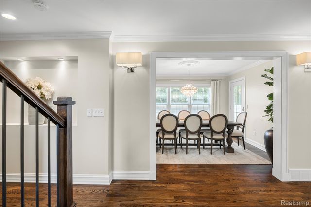 2872 Manchester Road, Birmingham, MI 48009
