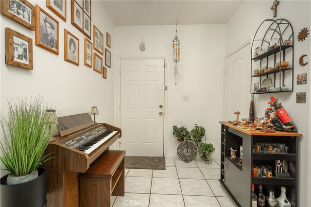 9020 Lorelei Rock Drive, Bakersfield, CA 93306