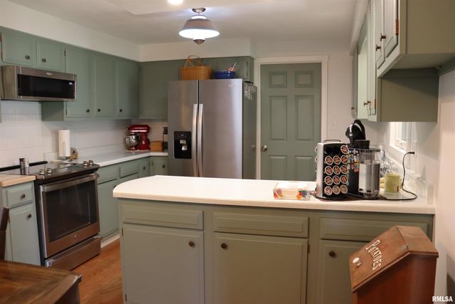 4701 W WANDA Avenue, Bartonville, IL 61607