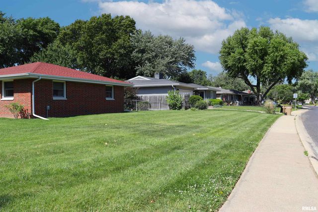 4701 W WANDA Avenue, Bartonville, IL 61607