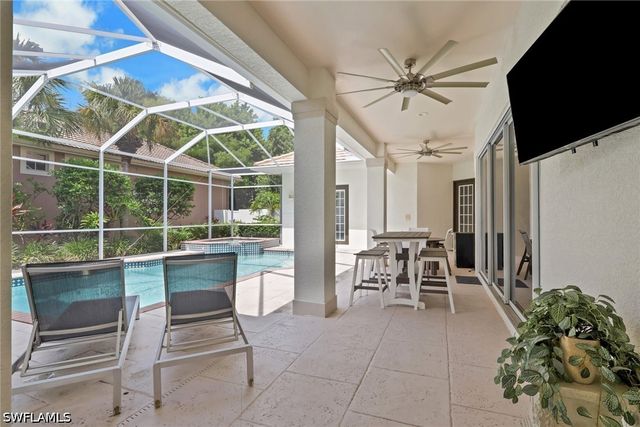 516 Eagle Creek DR, Naples, FL 34113