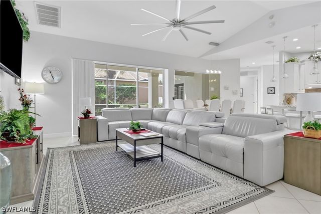 516 Eagle Creek DR, Naples, FL 34113