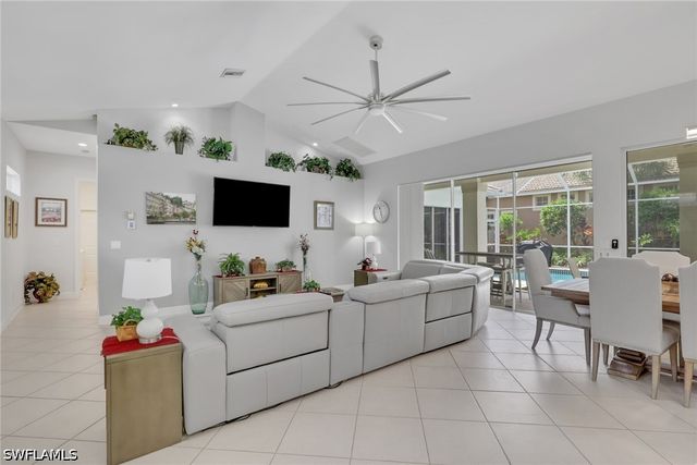 516 Eagle Creek DR, Naples, FL 34113