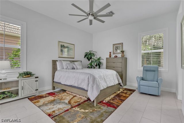 516 Eagle Creek DR, Naples, FL 34113