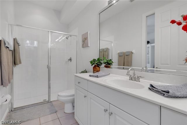516 Eagle Creek DR, Naples, FL 34113