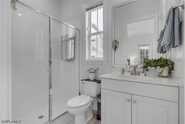 516 Eagle Creek DR, Naples, FL 34113