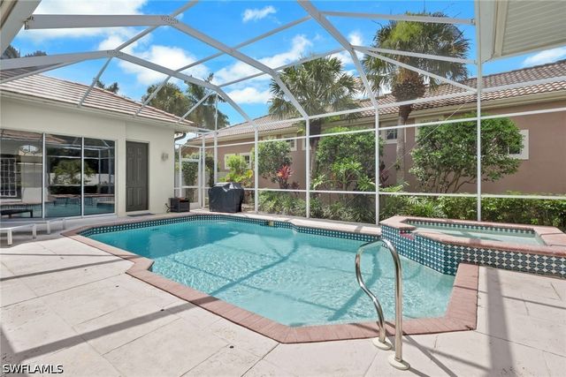 516 Eagle Creek DR, Naples, FL 34113