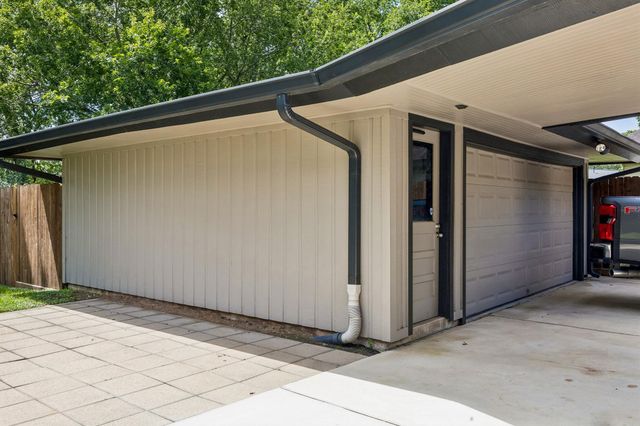 1446 Davon Lane, Houston, TX 77058