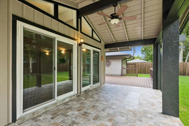 1446 Davon Lane, Houston, TX 77058