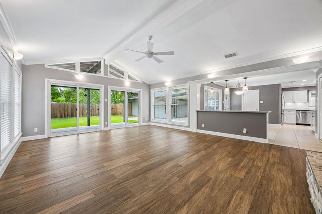 1446 Davon Lane, Houston, TX 77058