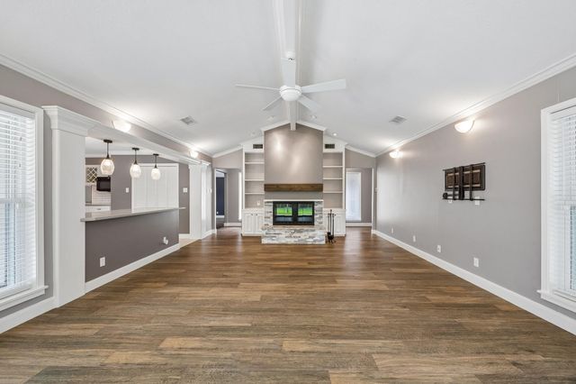 1446 Davon Lane, Houston, TX 77058