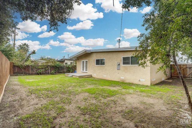 2612 LEE Street, Bakersfield, CA 93304