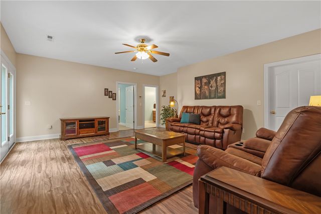123 Grand Summit Drive, Seneca, SC 29672