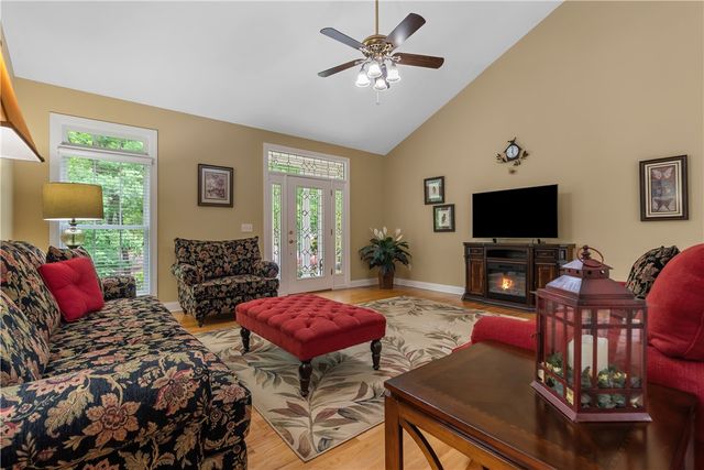 123 Grand Summit Drive, Seneca, SC 29672