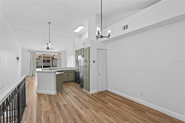 604 ARBOR LAKE LANE, Tampa, FL 33602