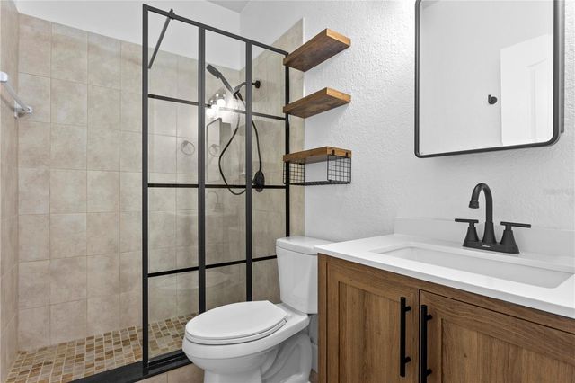 604 ARBOR LAKE LANE, Tampa, FL 33602