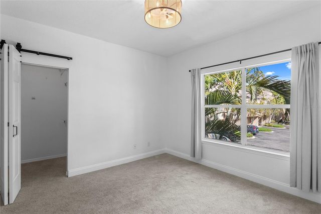 604 ARBOR LAKE LANE, Tampa, FL 33602