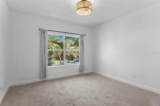 604 ARBOR LAKE LANE, Tampa, FL 33602