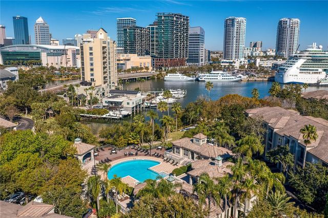 604 ARBOR LAKE LANE, Tampa, FL 33602