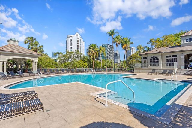 604 ARBOR LAKE LANE, Tampa, FL 33602