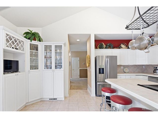 9827 Greensview Cir, Lone Tree, CO 80124